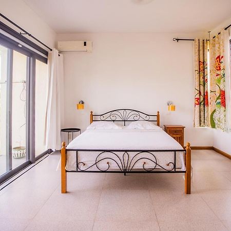 Villa Angelou - Sunlit Beach Getaway With Pool And Wifi Бель Мар Экстерьер фото